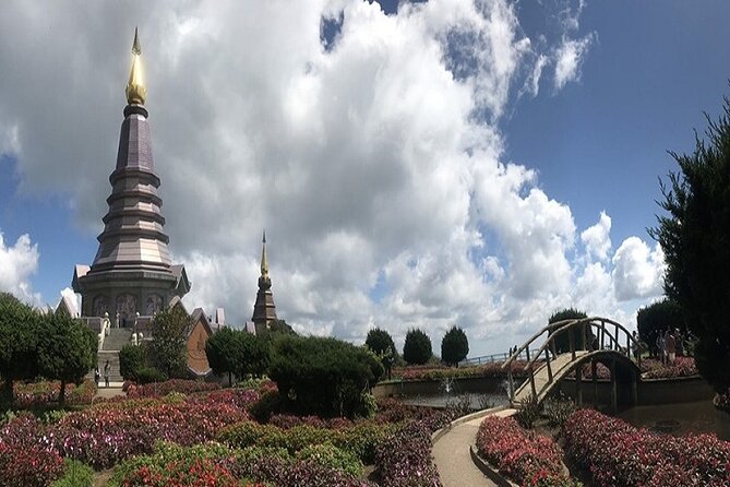 The Best One Day Trip Of Doi Inthanon National Park - Visiting the Twin Royal Stupas