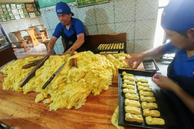 The Best Otavalo Market Tour + San Pablo Lake + Cayambe + Cotacachi - Visiting the Bizcochos Fabrica