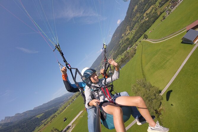 The Best Paragliding Tandem Flights in Zell Am See Kaprun - Professional Pilots and Safety Measures