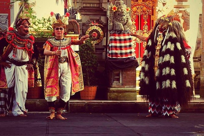 The Best Places to Explore Bali For 2 Days - Tirta Empul - Sacred Balinese Springs