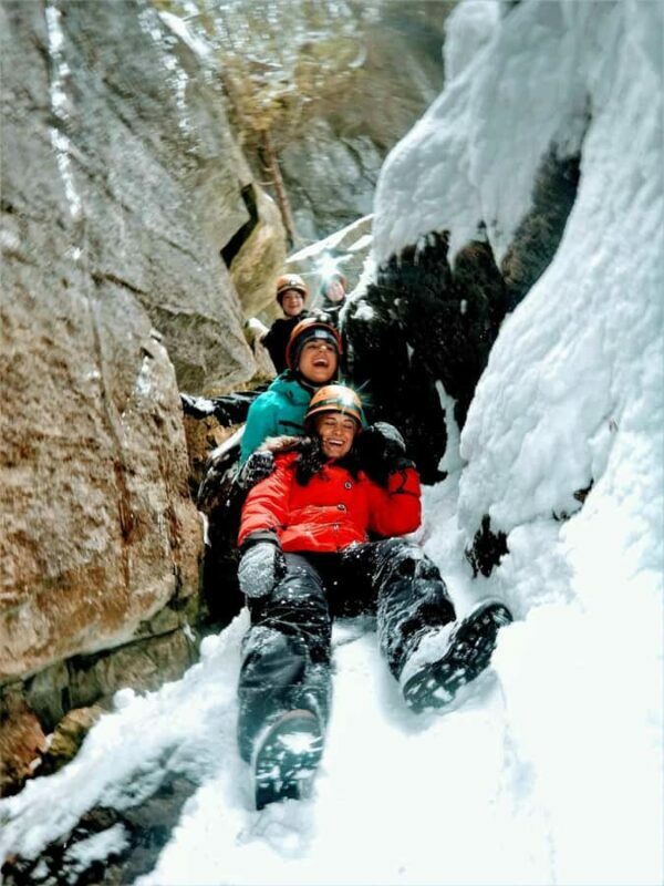 The Blue Mountains: Winter Caving and Snowshoe Tour - Key Points