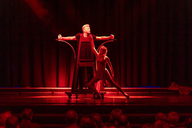 The Cabaret Garry & Janine Magic & Comedy Dinner Show - Dining Options