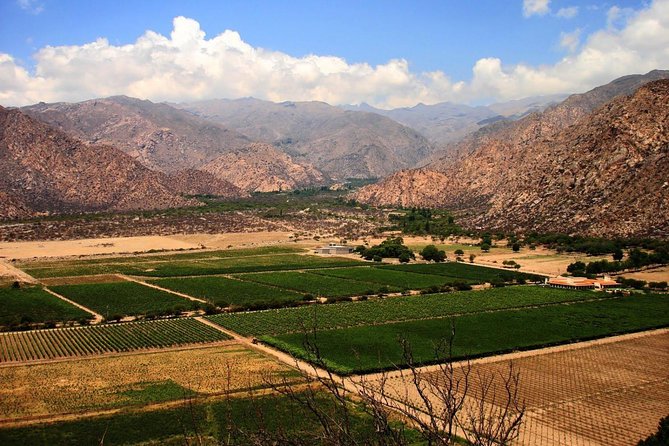 The Calchaqui Valley Winery and Scenery Tour in Cafayate - Marveling at the Amphitheaters Unique Formation