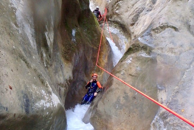 The Canyon Sweater - Exploring the Canyon