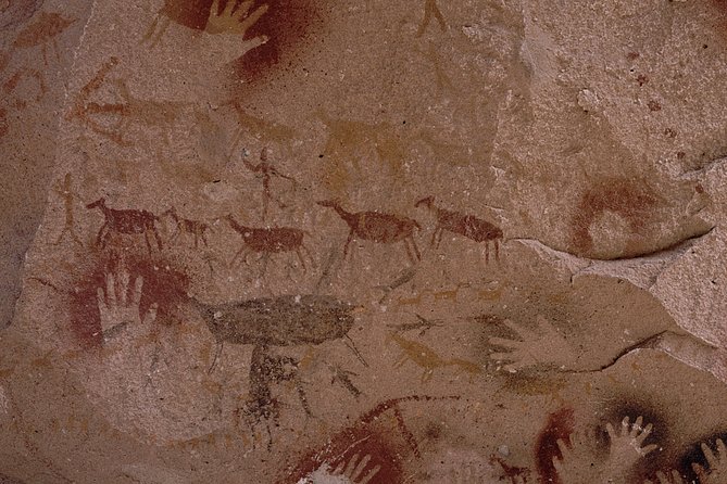 The Cave of the Hands, Santa Cruz - Full Day - Stunning Rock Art