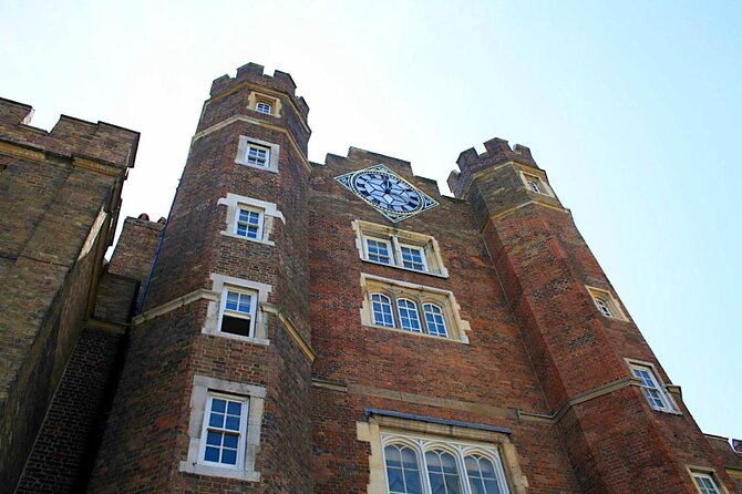 The Changing of the Guard - Exclusive Guided Walking Tour - Tour Features and Inclusions