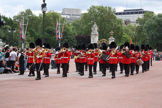 The Changing of the Guard - Exclusive Guided Walking Tour - Private Guide and Personalized Service