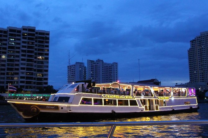 The Chaophraya Cruise : LUXURY 5 STAR Dinner Cruise Program - Dress Code and Attire