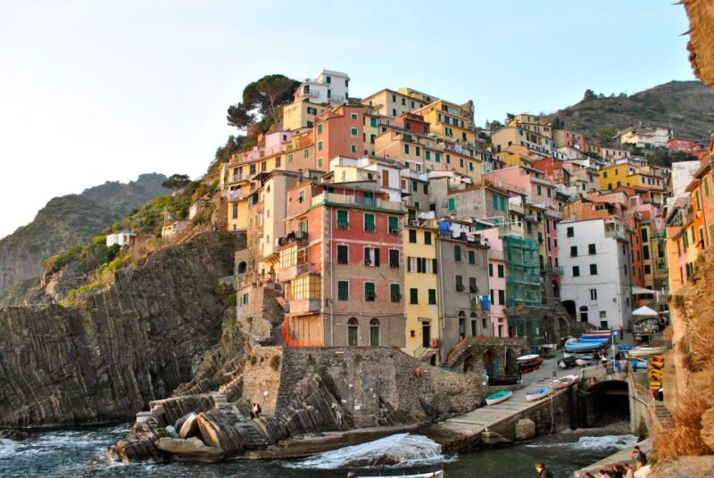 The Charm of Cinque Terre: Tour by Minivan From Florence - Key Points
