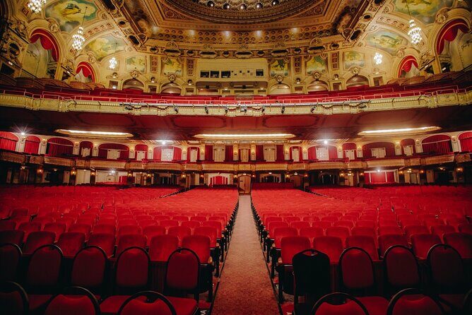 The Chicago Theatre Tour Experience - Carefully Breaking Down the Itinerary