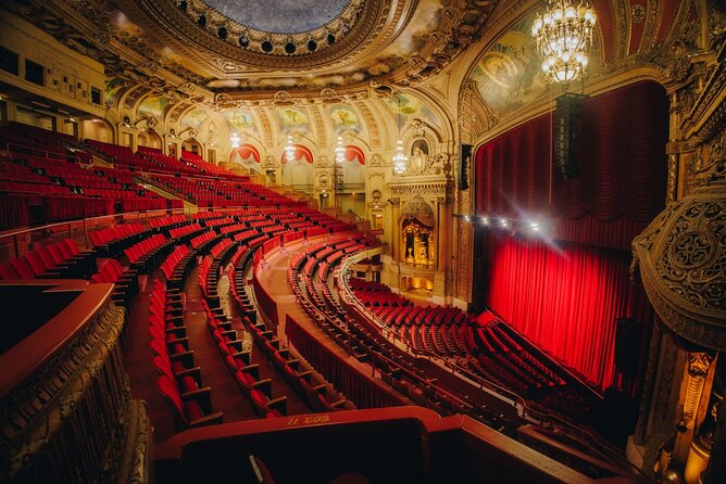 The Chicago Theatre Tour Experience - Architecture and History