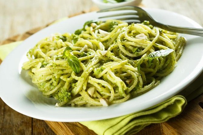 The Cinque Terre Food Tour in La Spezia - Do Eat Better Experience - Personalized Experience