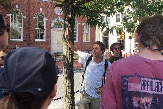 The Constitutional Walking Tour of Philadelphia - Behind-the-Scenes Account of Historical Philadelphia