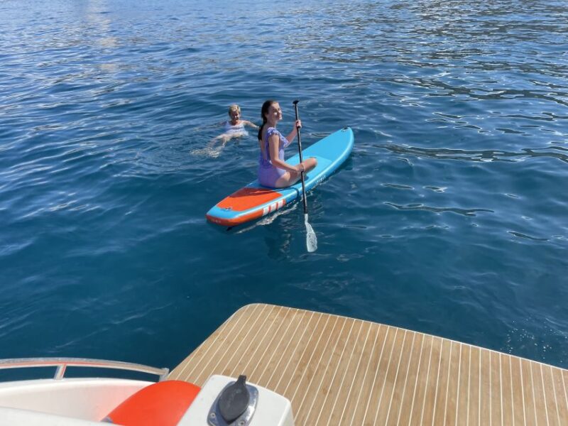 The Cookies: Private Luxury Yacht Cruise With Lunch - Exploring the South Coast