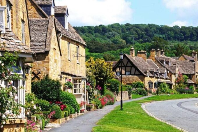The Cotswolds and Blenheim Palace With Optional Pub Lunch - Frequently Asked Questions