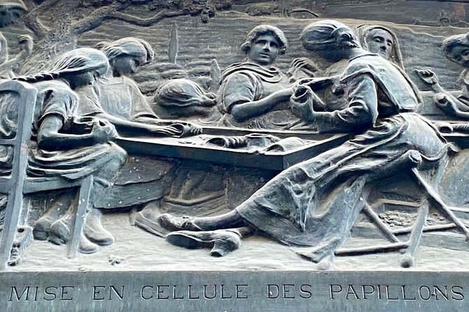 The Croix-Rousse of Canuts Audio-Guided Tour - Accessibility and Participation