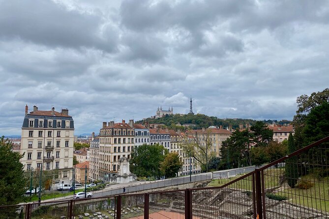 The Croix-Rousse of Canuts Audio-Guided Tour - Silk Weaving History