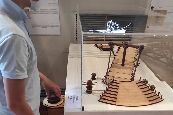 The Da Vinci Interactive Museum in Venice, at the Scuola Di San Rocco - Location and Transportation