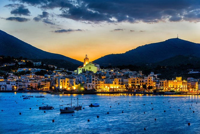 The Dalí Triangle & Cadaqués Day Trip From Girona - Transportation Options