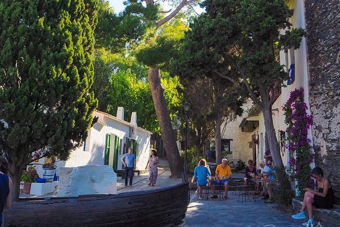 The Dalí Triangle & Cadaqués Day Trip From Girona - Cancellation Policy