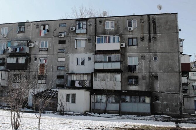 The Dark Side of Bucharest and the Life of Gypsies, Private Tour - Rahova District