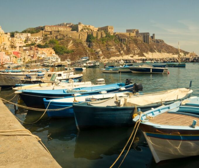 The Dessert Procida - Accessibility and Languages