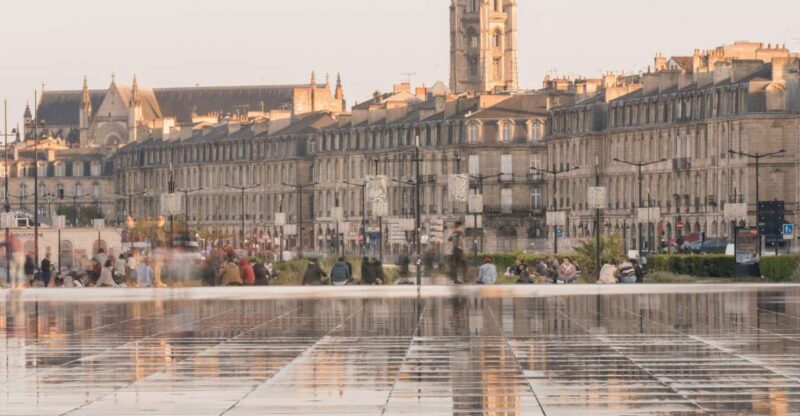 The Essential in Bordeaux, Private Tour With a Local - Itinerary and Highlights