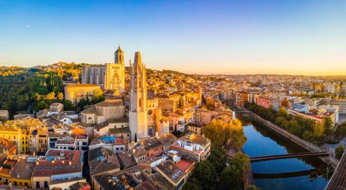 The Essential Spots of Girona - Booking and Meeting Details