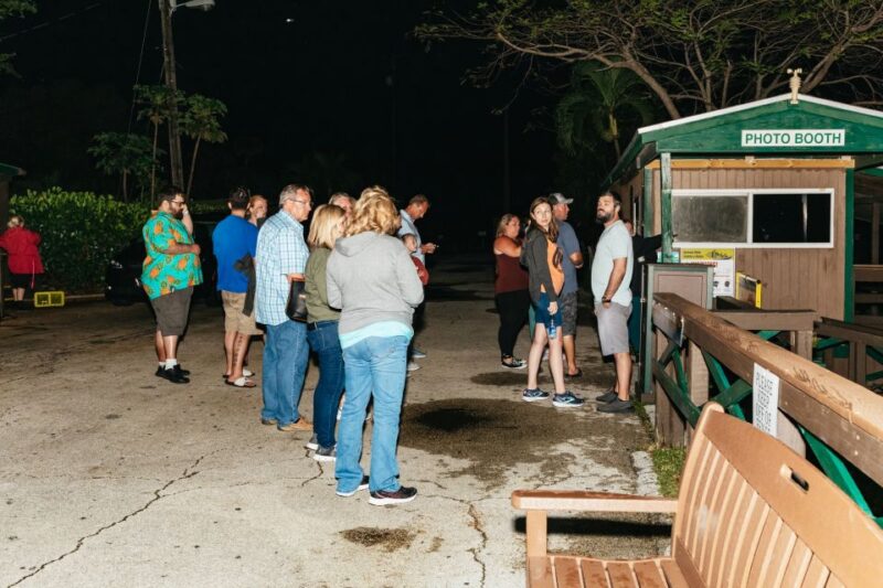 The Everglades: 1-Hour Airboat Night Tour - Accessibility and Restrictions