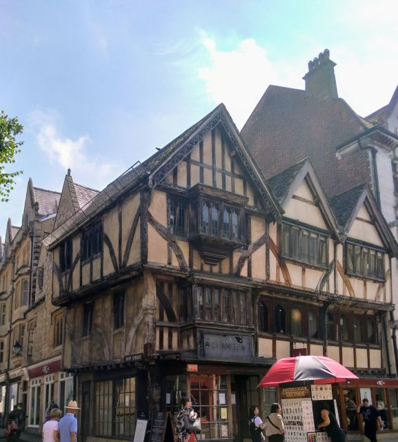 The Famous and Secret Wonders of Oxford in English - Exploring Oxfords Wonders