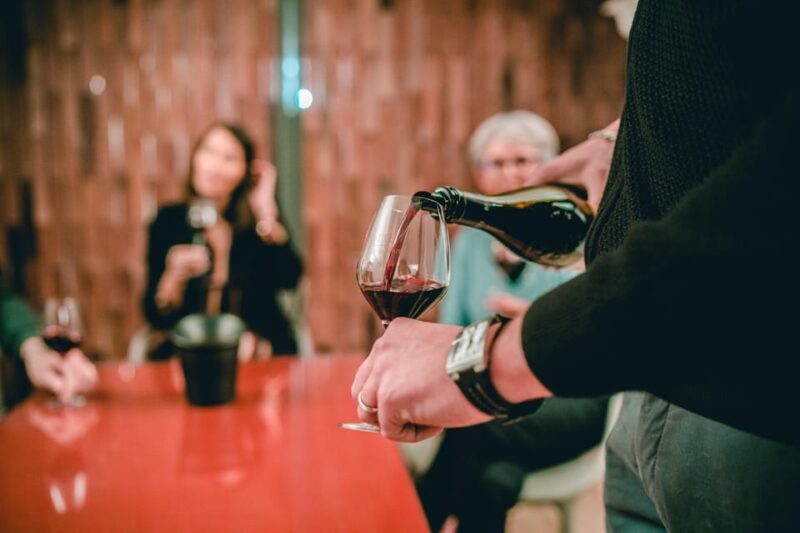 The Fiole Tour: Visit & Wine Tasting. - Accessibility and Inclusivity