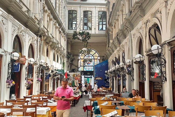 The Food Walking Tour in Istanbul - Guided in Spanish or English - Meeting and End Points
