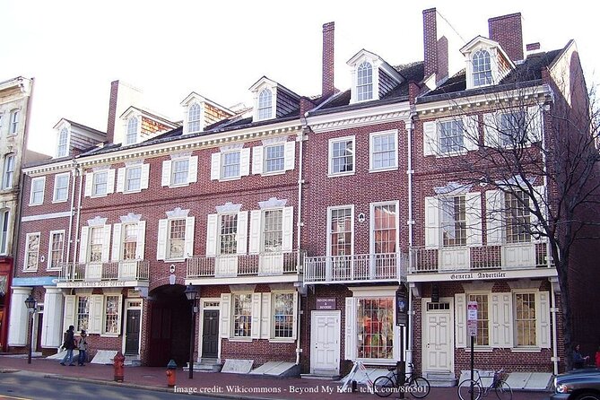 The Founding Fathers of Philadelphia: Private 2-hour History Tour - Exploring Philadelphias Historic District