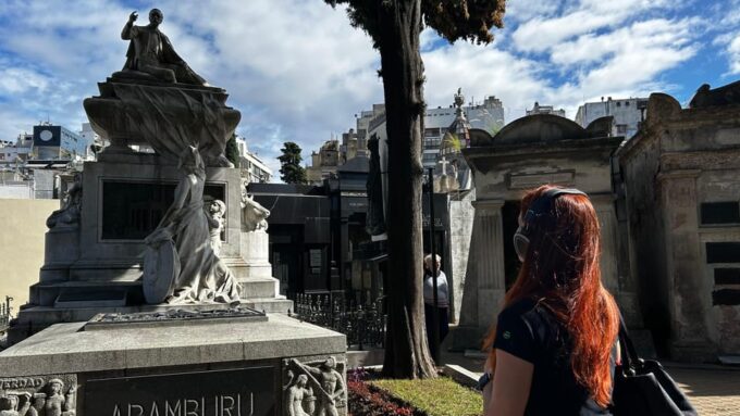 The Funny Cemetery Audio Tour That Historians Will Hate - Exploring Recoleta Cemetery