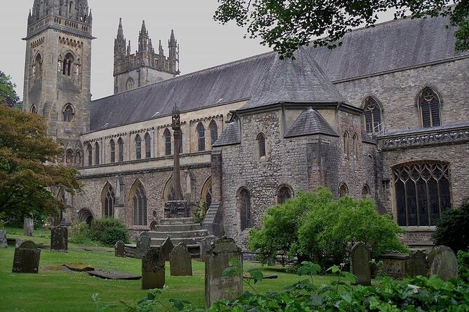 The Ghosts of Llandaff: A Self-Guided Audio Tour - Additional Tour Features