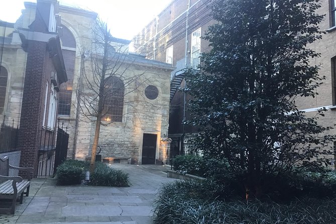 The Ghosts of the Secret Alleyways of Old London Town - Haunted Hideaways of Old Billingsgate