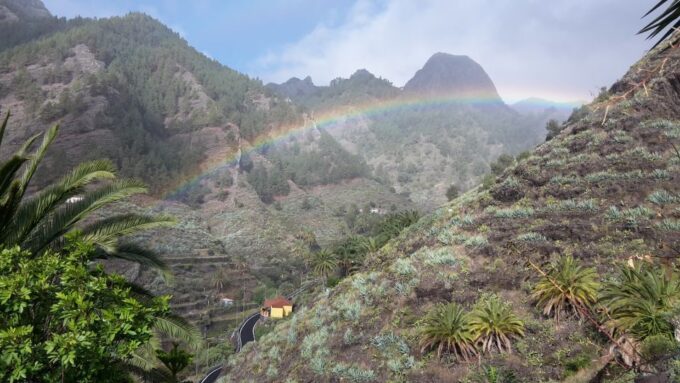 The Gomera Rural Life Experience: Mojo Workshop - Mojo Sauce Preparation