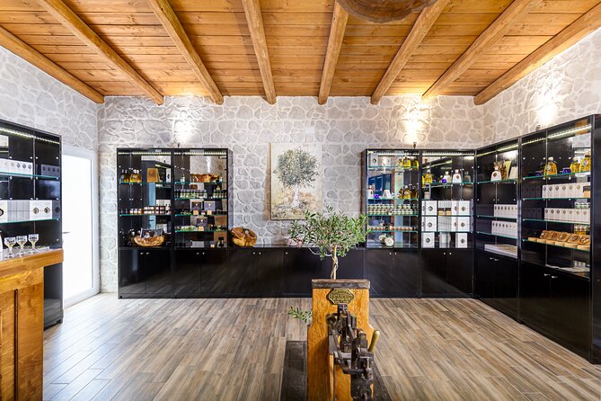 The Governor Olive Mill Tour With Olive Oil Tasting - Meeting the Dafnis Family