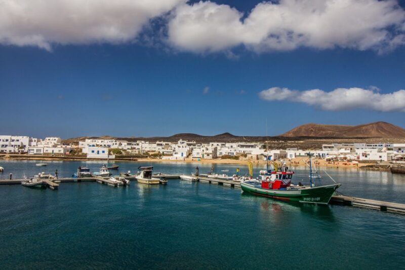 The Gracious: Island Cruise With Lunch for Cruise Passengers - Itinerary Breakdown