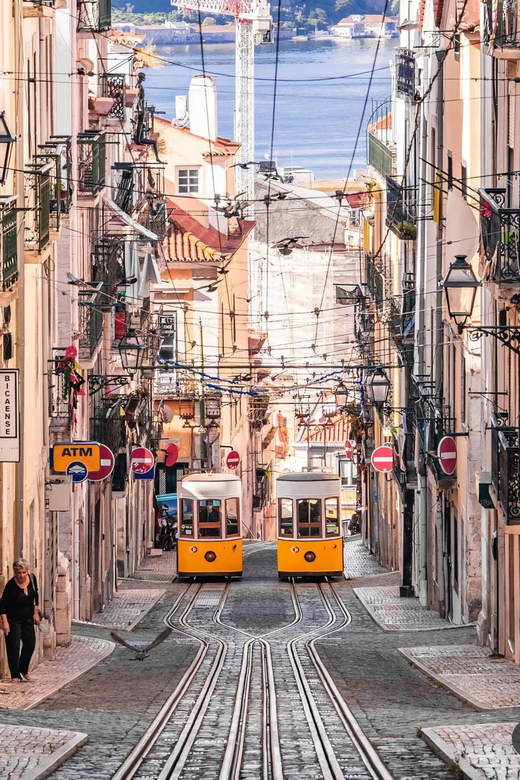 The Grand Tour of Lisbon ( 2 Days ) - Key Points