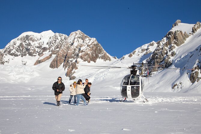 The GRAND Tour, Snow Landing (Allow 40 Minutes - Departing Franz Josef) - Experienced Pilots