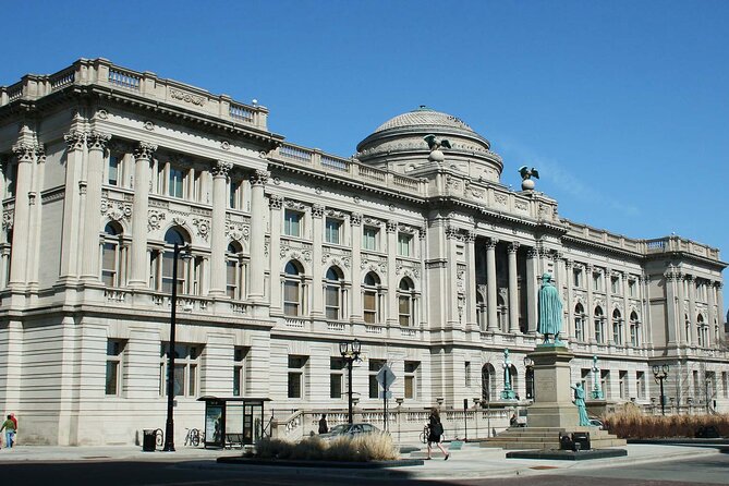 The Grand Walk: a Self-Guided Audio Tour Through Milwaukee - Exploring the Milwaukee Public Library