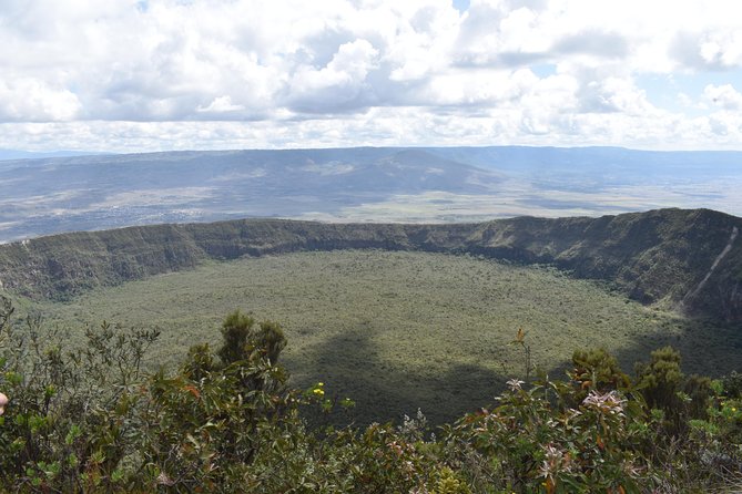 The Great Rift Valley Tour - L Bogoria, L Nakuru, L Naivasha and Hellsgate NP - Flamingos at Lake Bogoria
