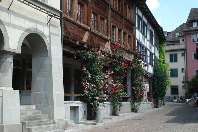 The Great Tour of Zurich by Bus and Boat - Transportation and Accessibility