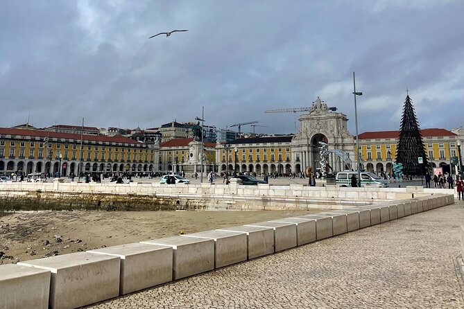 The Great Women Of Lisbon Walking Tour - Notable Women Highlighted