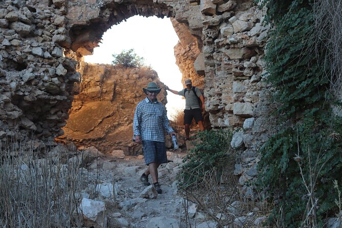 The Gulf of Navarino (Gialova Lagoon) - Inclusions