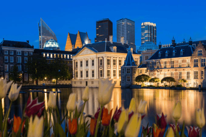 The Hague: App Guided Tour With Puzzles - Requirements for Participants