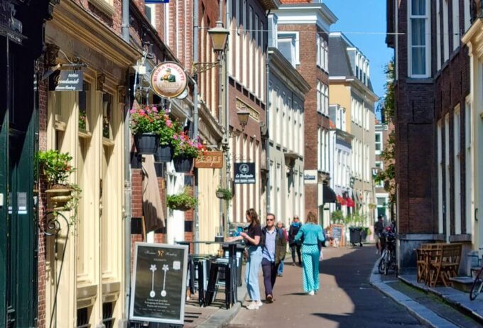 The Hague: City Walking Tour - Duration and Price