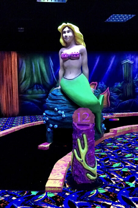 The Hague: Glowgolf Glow in the Dark Indoor Minigolf - Frequently Asked Questions
