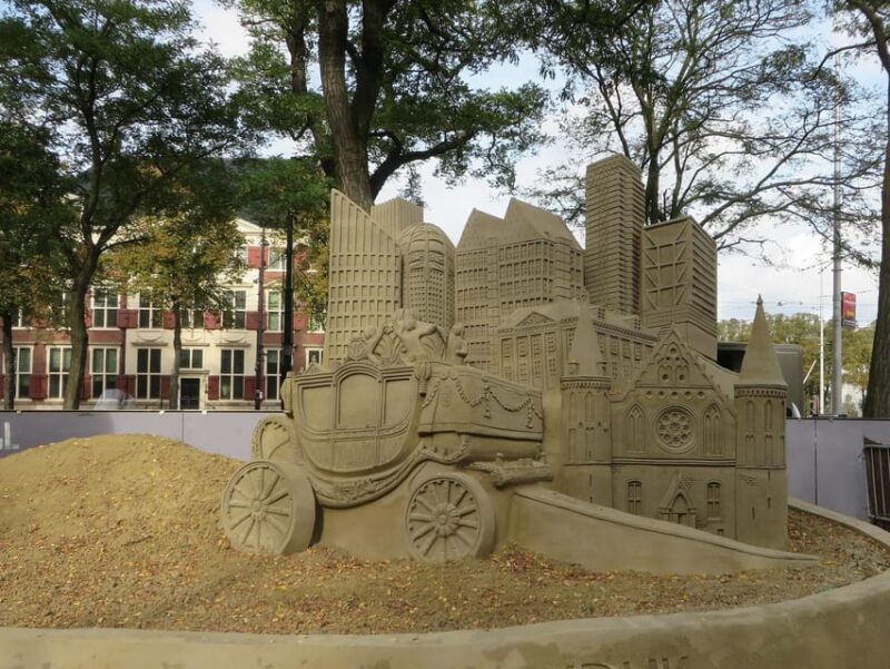 The Hague - Old Town Private Walking Tour - Scenic Walks and Views